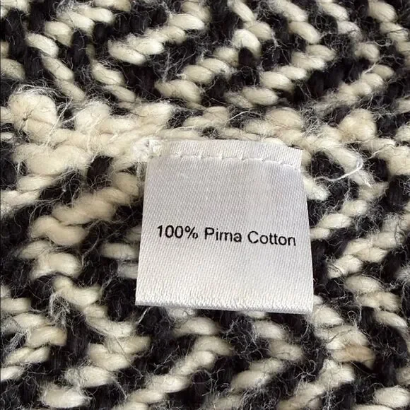 Black and White Women's Ruana (Tejido Collective) - Picture 4 of 4